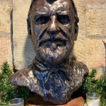 article image - MOON LORN 1